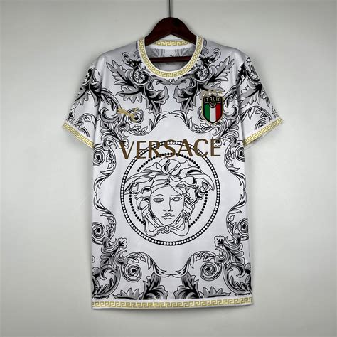 versace italia.